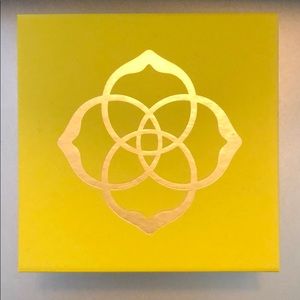 Kendra Scott Necklace